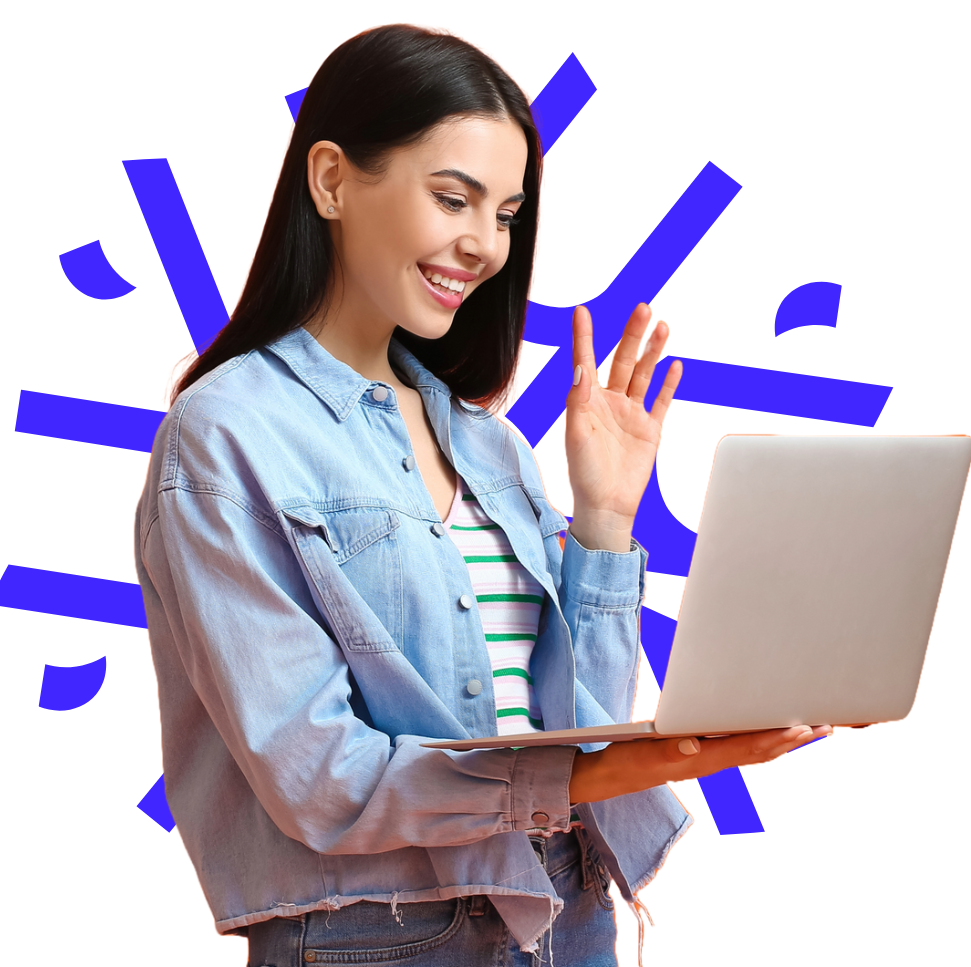 طالبة تحمل لاب توب